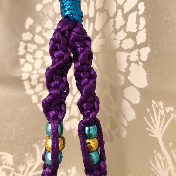 Rear View Mirror Hanger - Picture 2 of 3